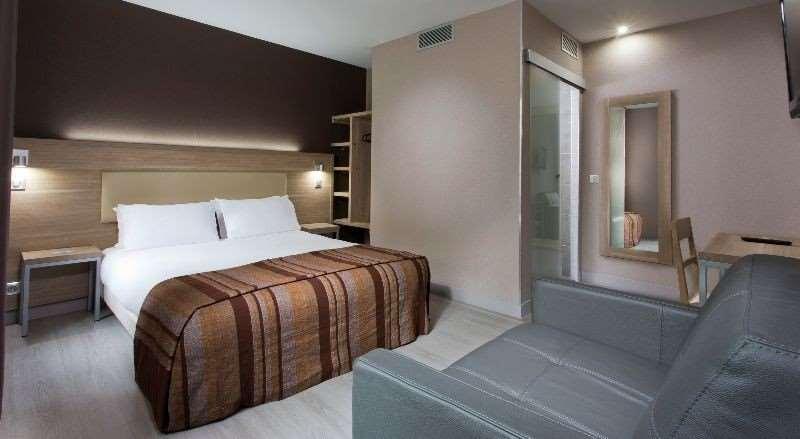 Hotel Des Pavillons Paris Room photo